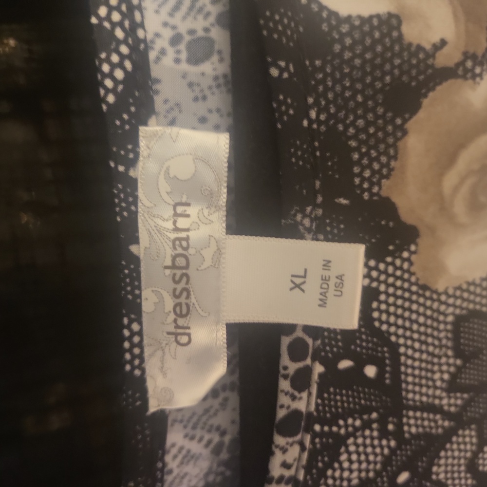 Top - Picture 2 of 2